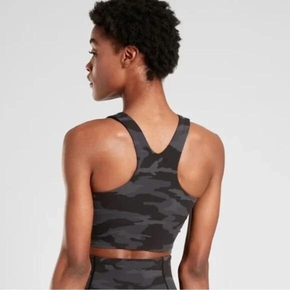 Athleta Conscious Crop In Powervita Camo A-C Size XS - Picture 3 of 12